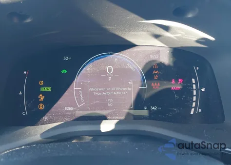 2025 Toyota Camry Le from USA, damaged, VIN 4T1DAACK9SU120212